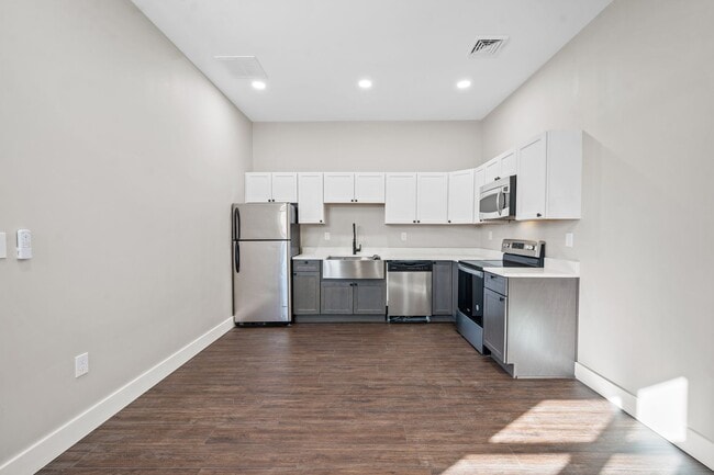 Building Photo - Capel Lofts