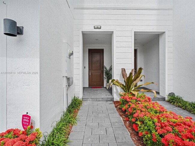 Foto del edificio - 23372 SW 110th Ct