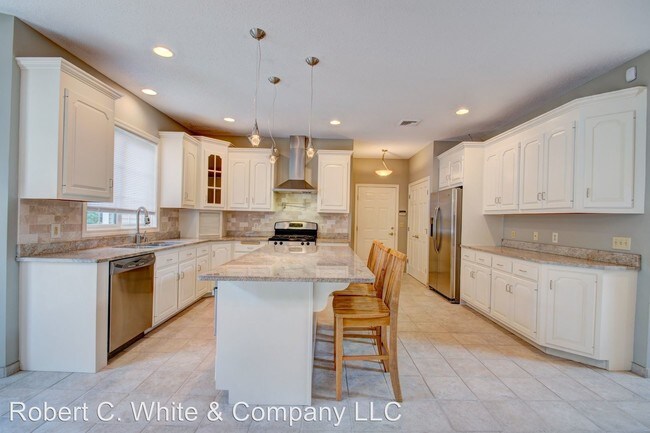 Building Photo - 4 br, 3.5 bath House - 35 Sovereign Ridge