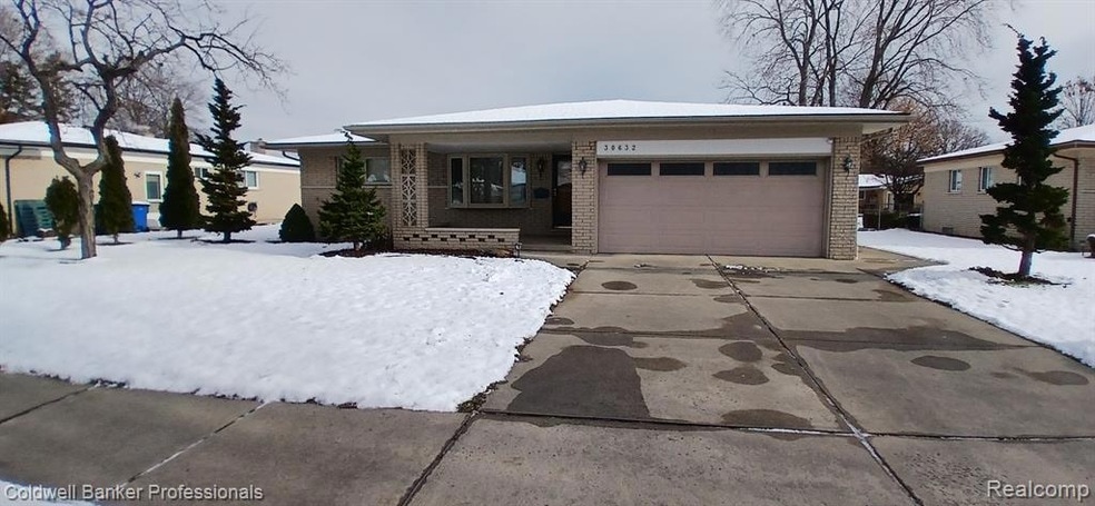 Foto principal - 30632 Ohmer Dr