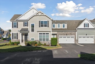 Building Photo - 602 Summit Dr