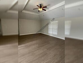 Building Photo - 3309 Arkansas Dr