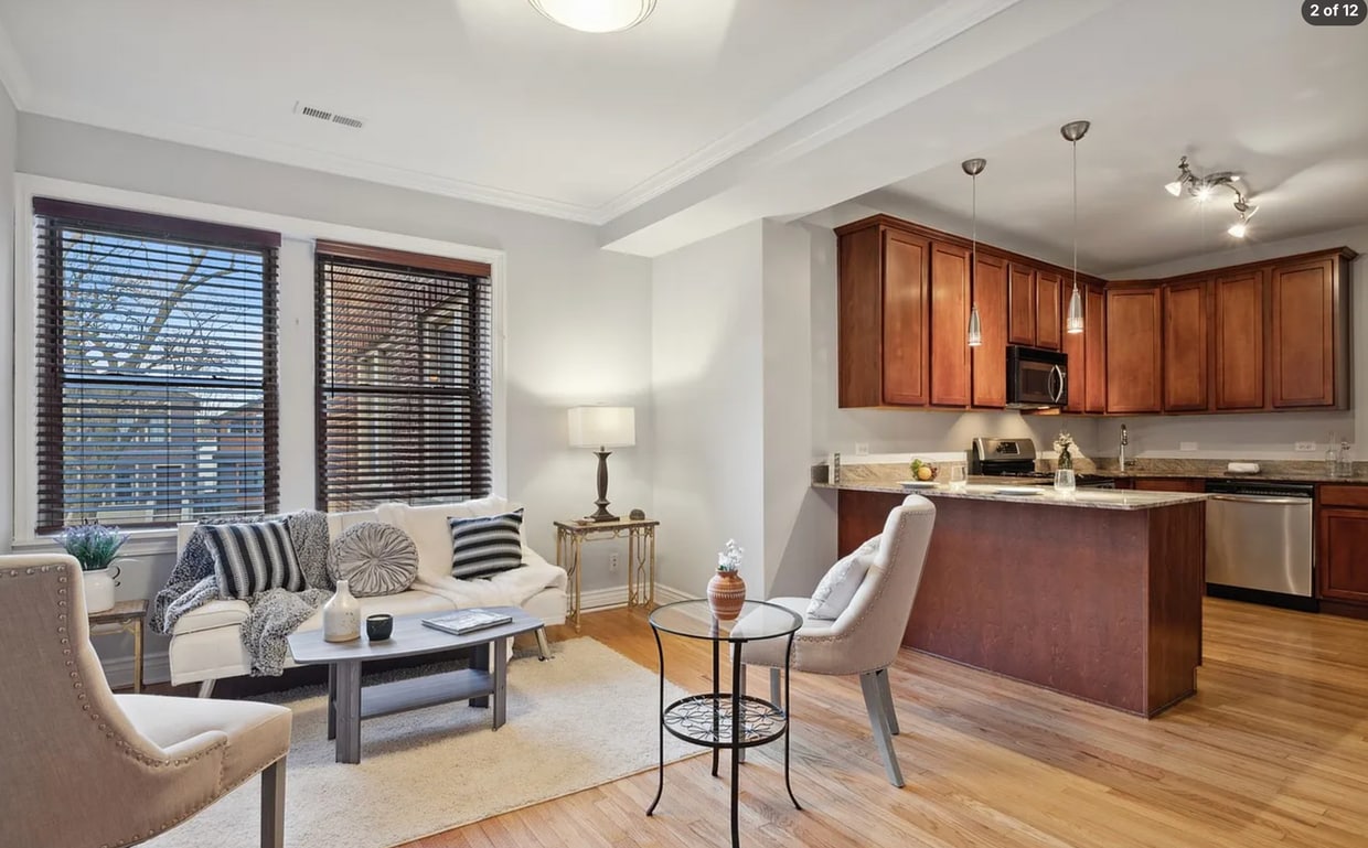 Photo - 2015 North Leavitt Street Apt 2