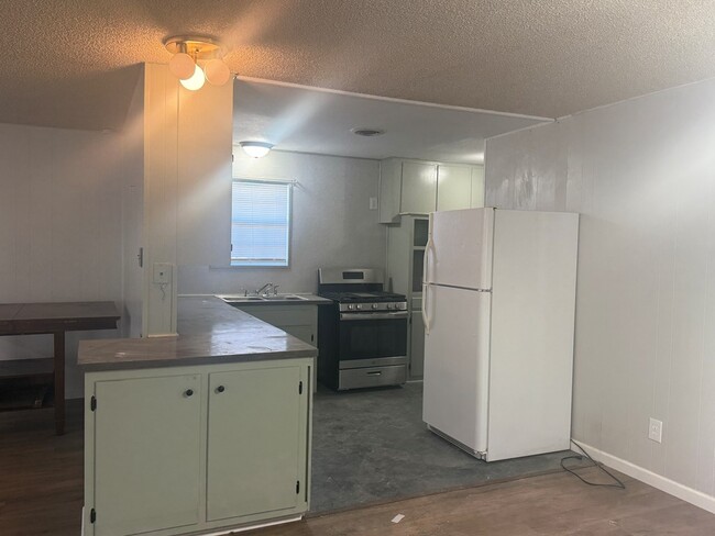 Foto del edificio - 4425 Conley Ave
