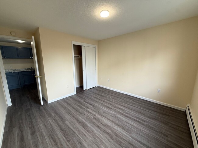 Building Photo - 1270-1272 East St. New Britain!