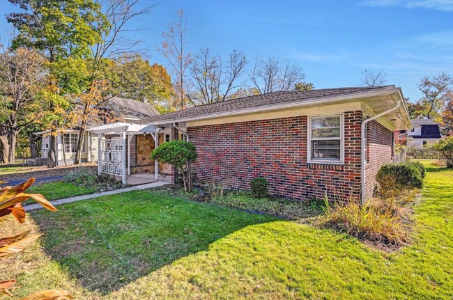 Foto del edificio - 819 Fairview Ave