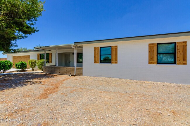 Building Photo - 15940 W Morning Vista Ln