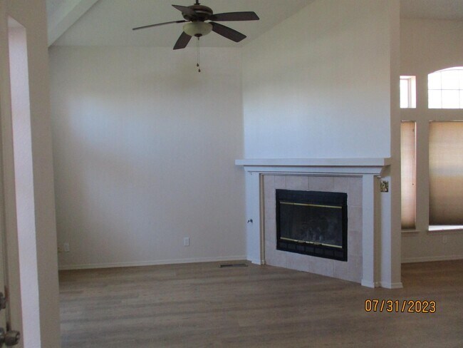 Foto del edificio - 4116 Rancho Alegre Rd NW
