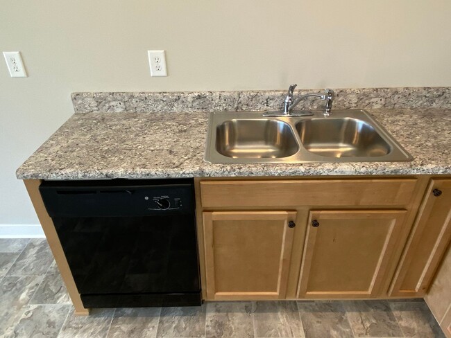 Foto del edificio - Terrific Home for Rent in Talladega, AL!!!...