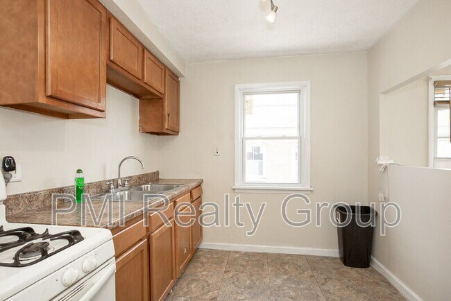 Foto del edificio - 1520 Coventry Rd