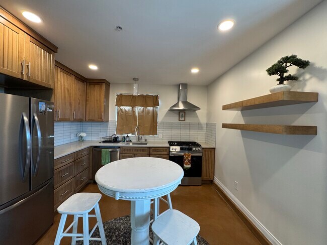 Foto del edificio - 1611 Whaley St