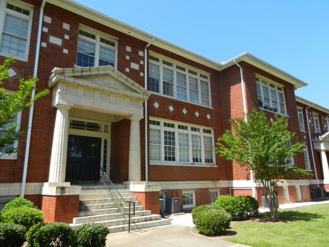 Building Photo - The Brick Lofts