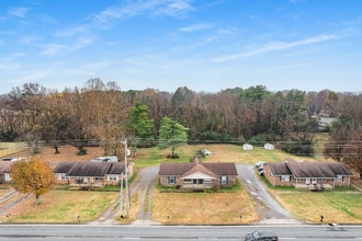 Building Photo - 4611 Franklin Rd