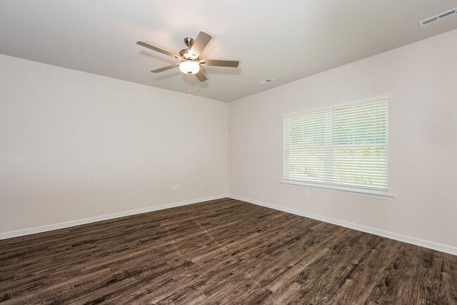 Building Photo - 4577 Morgan Dr