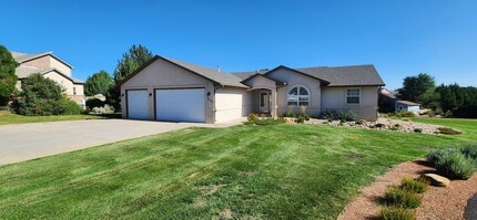 Building Photo - 5393 Cragmoor Dr