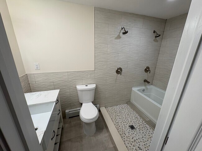 Foto del edificio - 1542 Potter Blvd