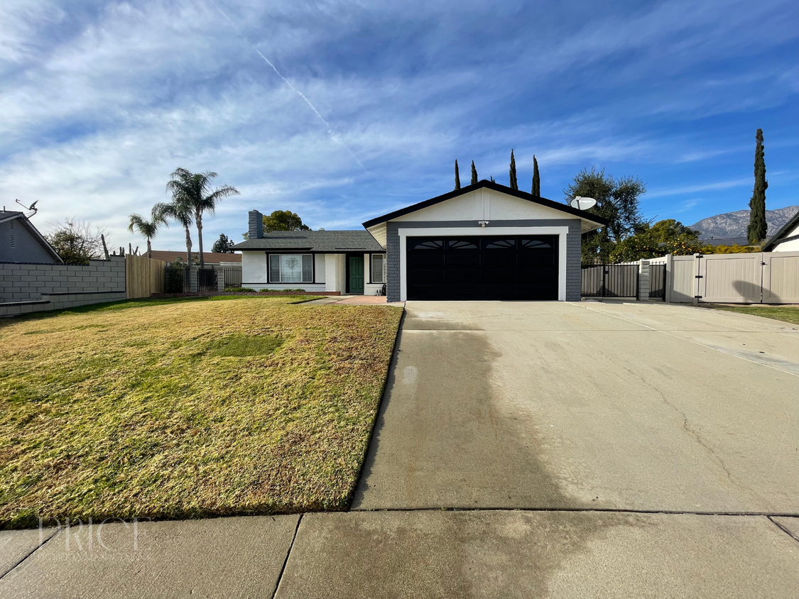 Foto principal - Gorgeous Rancho Cucamonga Home