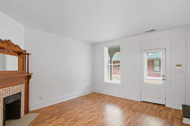 Foto del edificio - 1448 N Illinois St