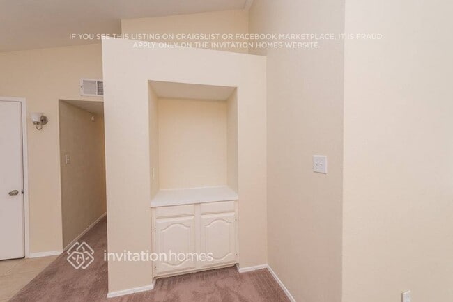 Building Photo - 540 Guadalupe Dr