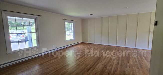 Foto del edificio - 7297 Moss Ln