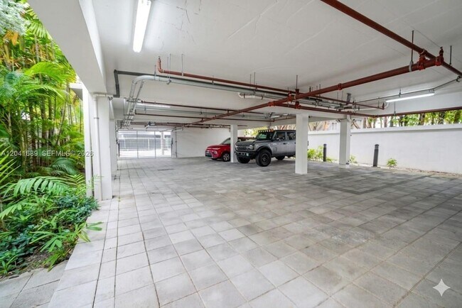 Foto del edificio - 619 Meridian Ave