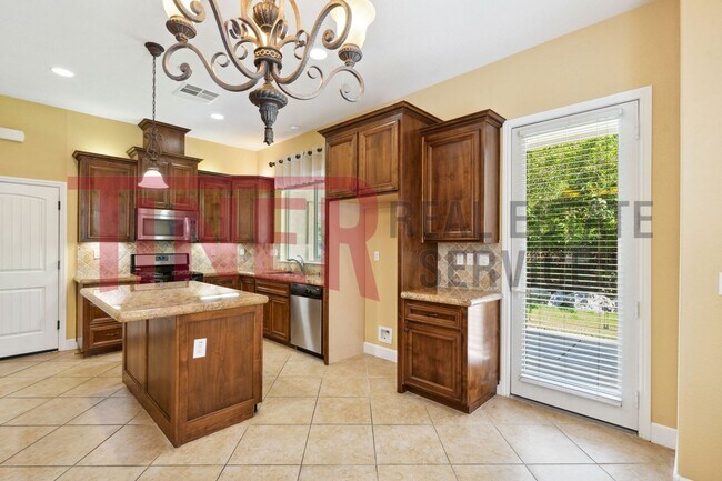 Foto del edificio - Stunning 3 Bedroom Penryn Home - Pet friendly