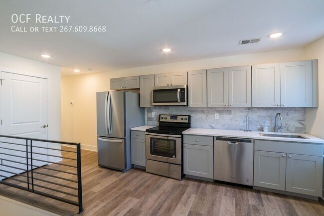 Foto del edificio - 2444 Frankford Ave