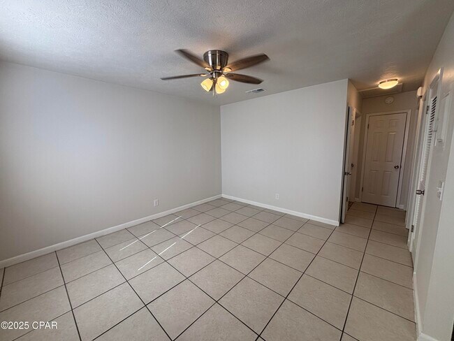 Foto del edificio - 1100 Frankford Ave