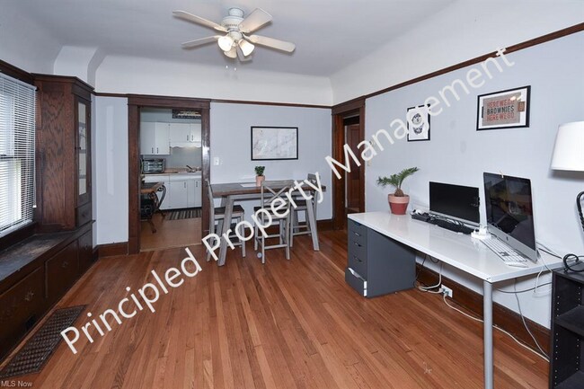 Building Photo - 14626 Leonard Ave