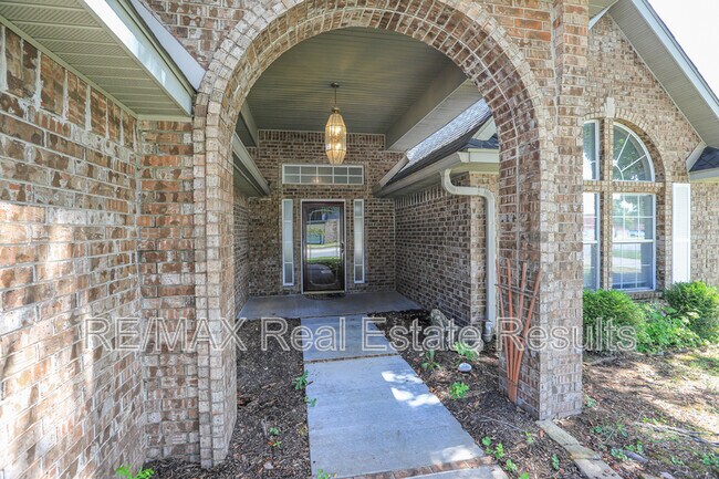 Building Photo - 407 N 40th St