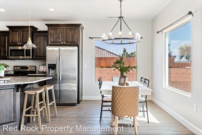 Building Photo - 6 br, 3.5 bath House - 2775 S 3560 W