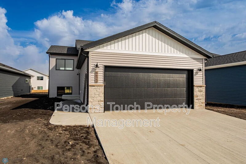 Foto principal - 6622 68th St S