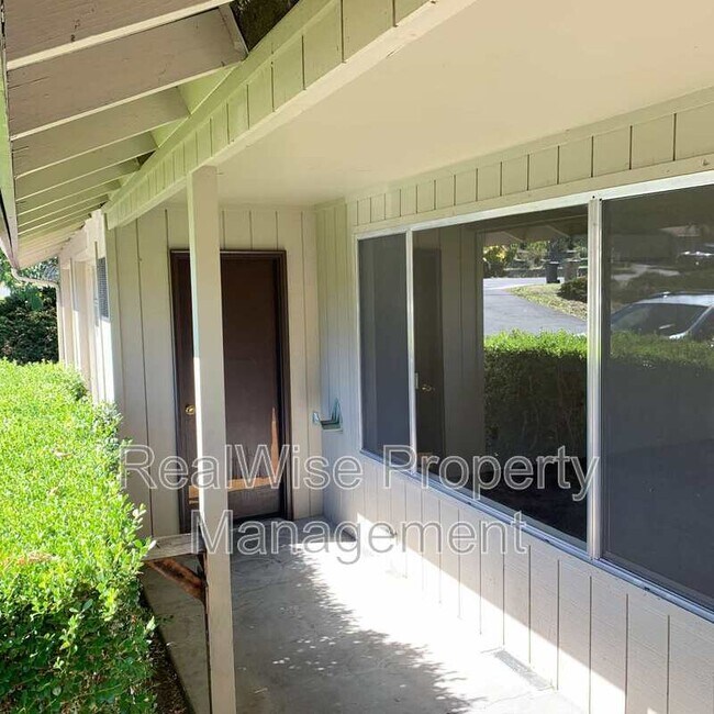 Foto del edificio - 1227 NW Highland Ave