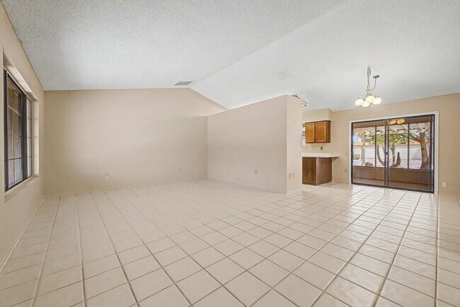 Foto del edificio - 14222 W Yosemite Dr
