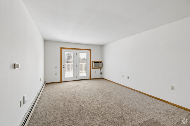 2BR, 1BA - 898SF - Living Room - Waunakee Country View
