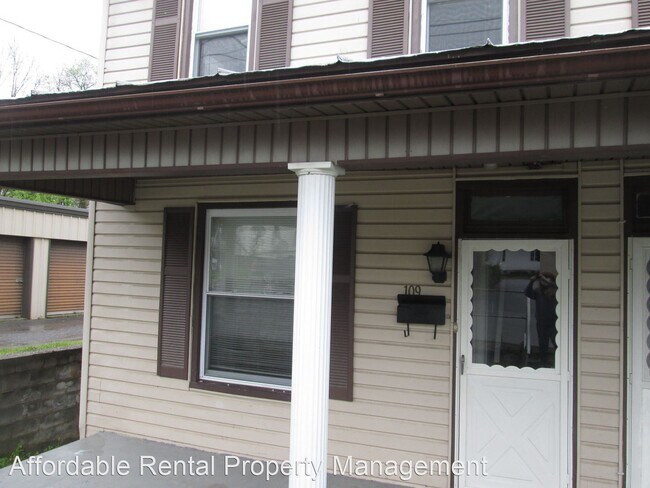 Building Photo - 2 br, 1 bath House - 109 High Street
