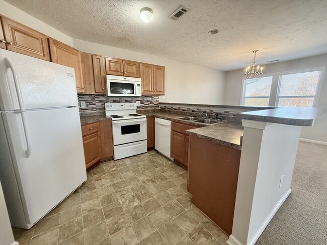 Foto del edificio - 1006 Brookhollow Dr