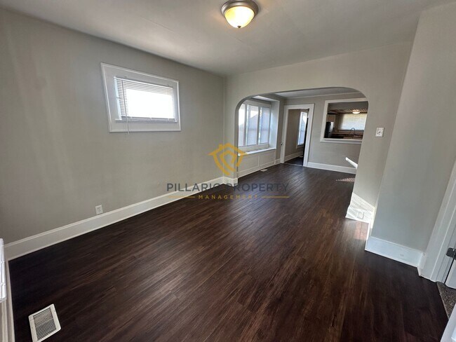 Foto del edificio - Stylish & Updated 3 Bedroom / 1.5 Bath Home – Move-In Ready!