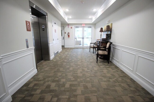 Foto del edificio - 414 John Mahar Hwy