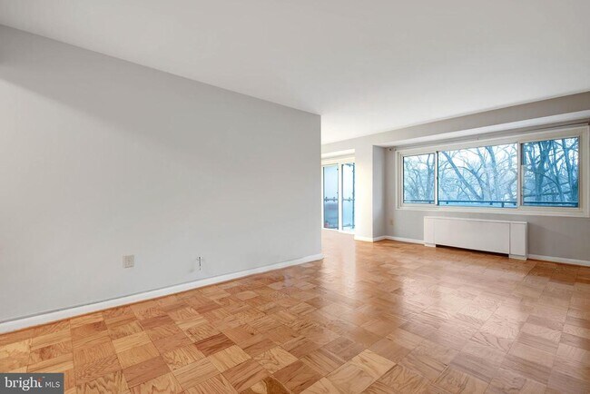 Building Photo - 4201 Cathedral Ave NW