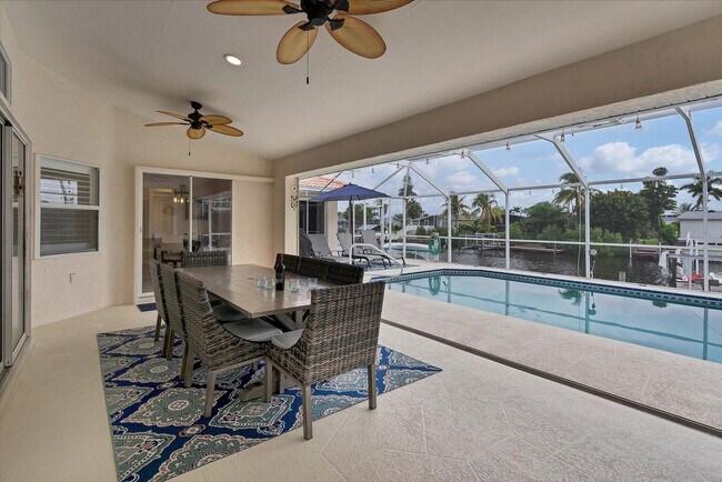 Building Photo - 5520 Almar Dr