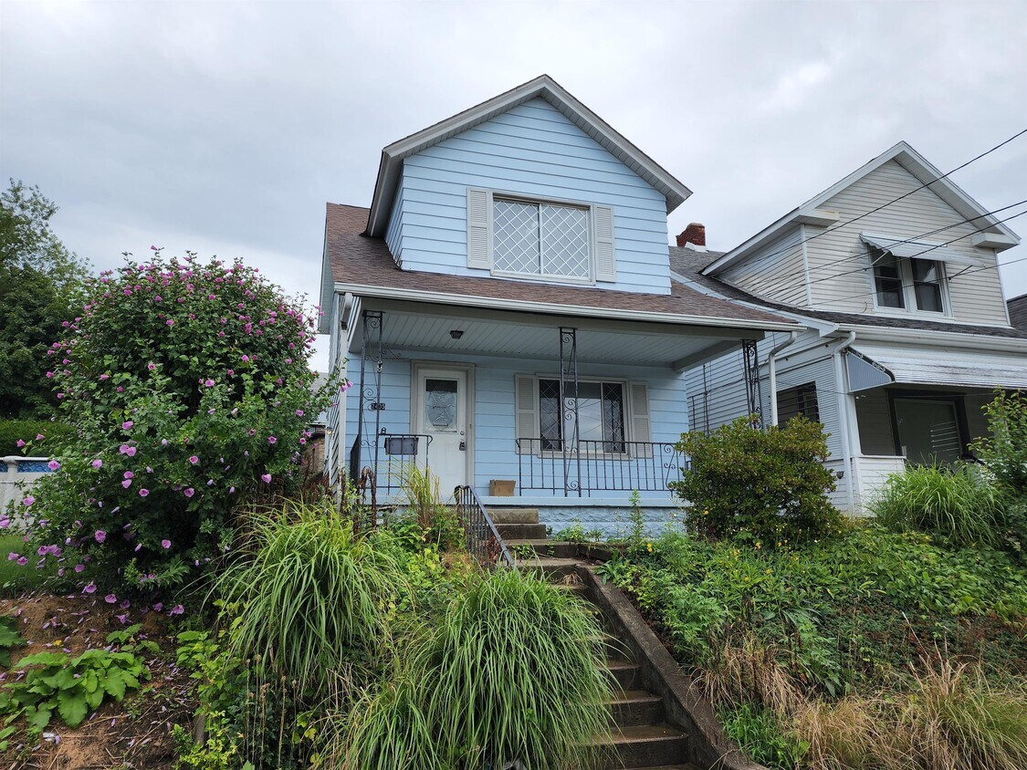 2405 Collins St, McKeesport, PA 15132 House for Rent in McKeesport
