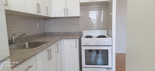 Building Photo - Benville Court Apartments