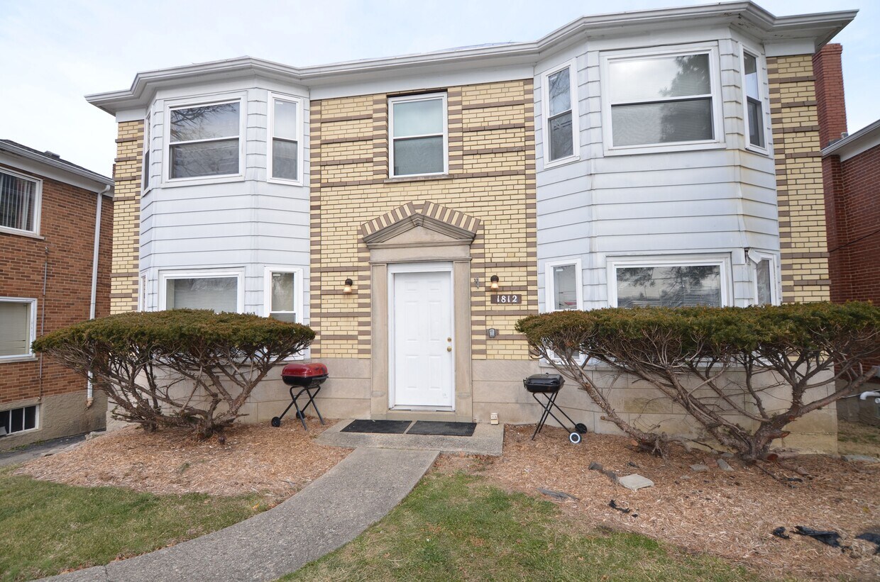 1812 Losantiville Ave Unit 3, Cincinnati, OH 45237 Apartments in