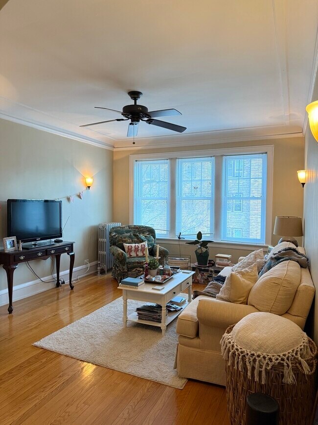 Foto del edificio - 802 Elmwood Ave