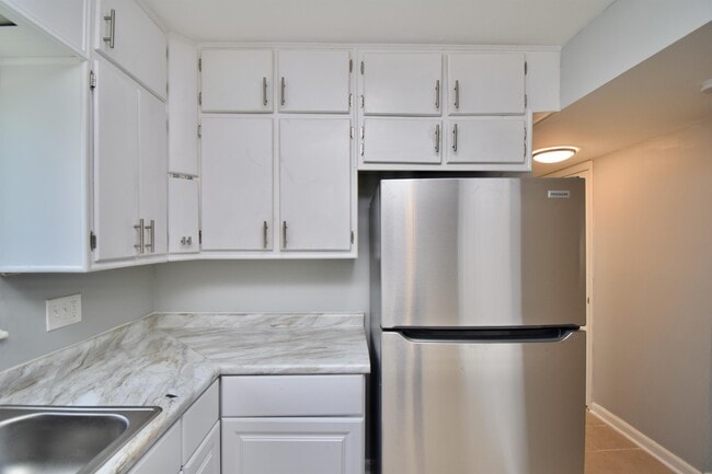 Building Photo - 3918 Eddystone Dr