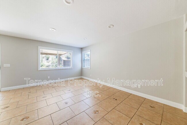 Foto del edificio - 23353 Badger Creek Ln