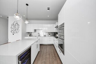 Building Photo - 4521 San Felipe St