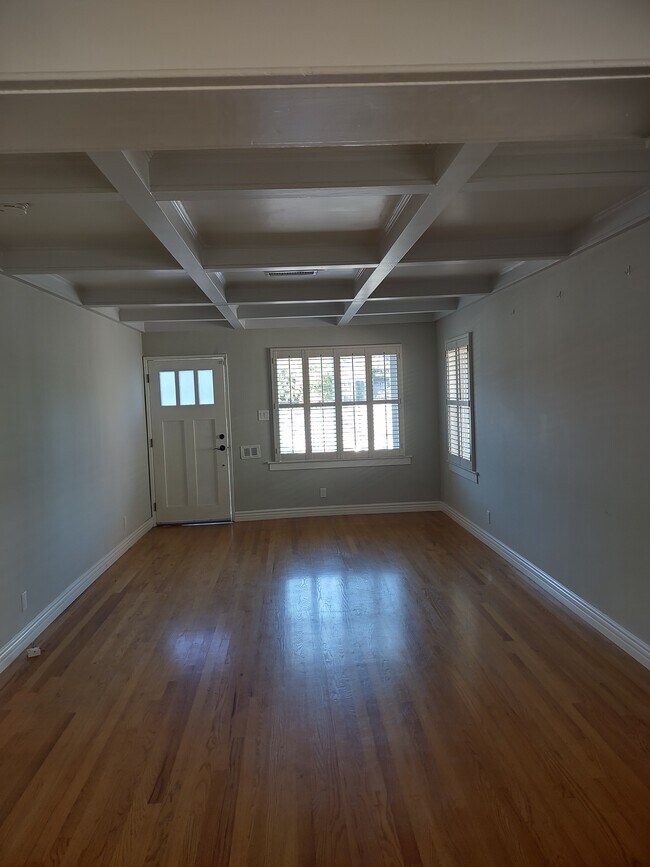 Foto del edificio - 558 Brooks Ave