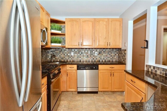 Building Photo - 1209 Stoneridge Cir